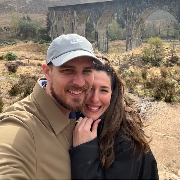 Meet your Posher, Ana - Picture 1 of 1